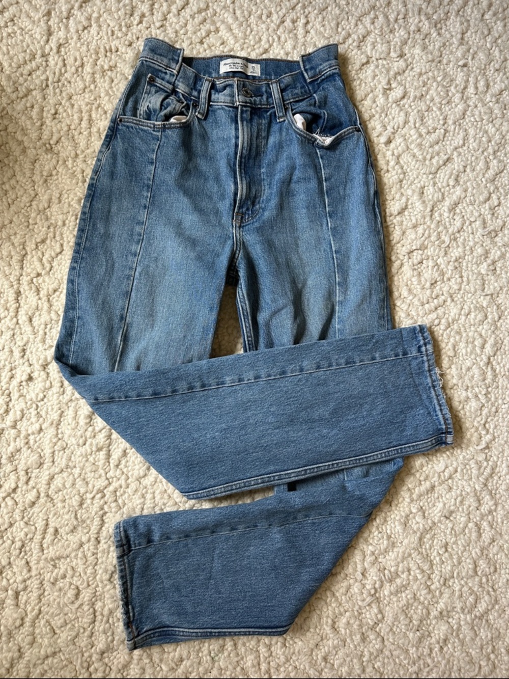 Abercrombie 90s Straight Ultra High Rise Jeans - 25 Short